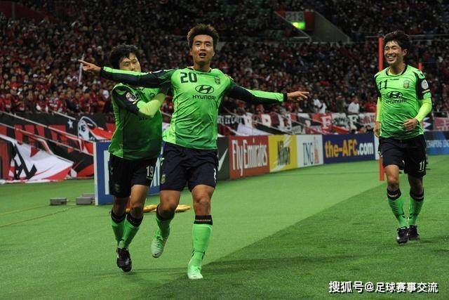 AC米兰主场大胜莱切成功晋级意杯16强